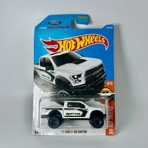 2016 Hot Wheels HW Hot Trucks '17 Ford F-150 Raptor White 4/10 NEW 129/365